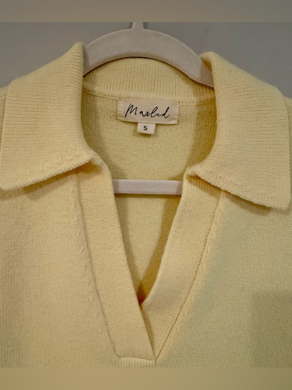 Marled Pale Yellow Knit Polo Short Sleeved Top, Small - Picture 2 of 6